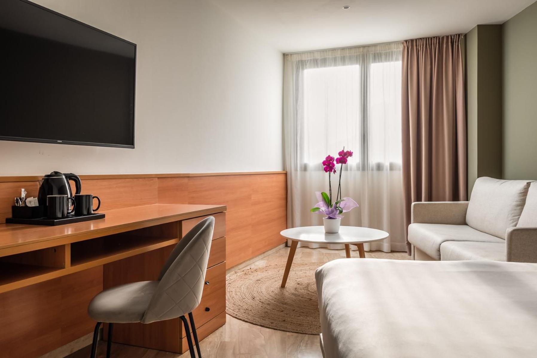 Sb Express Hotel 3*